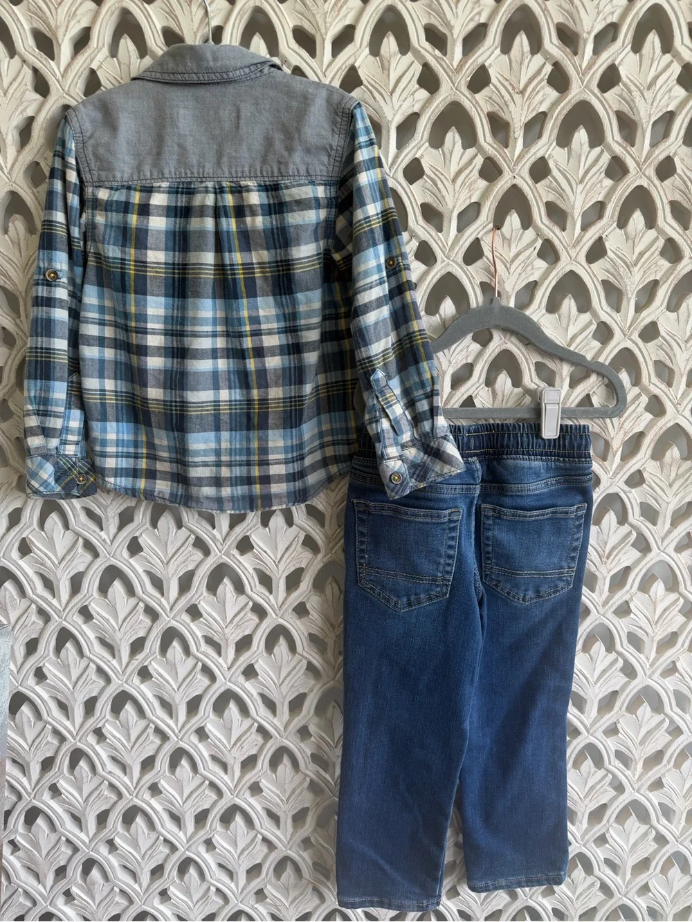 Western Fall Wear OshKosh B'gosh top and Cat & Jack jeans 4T